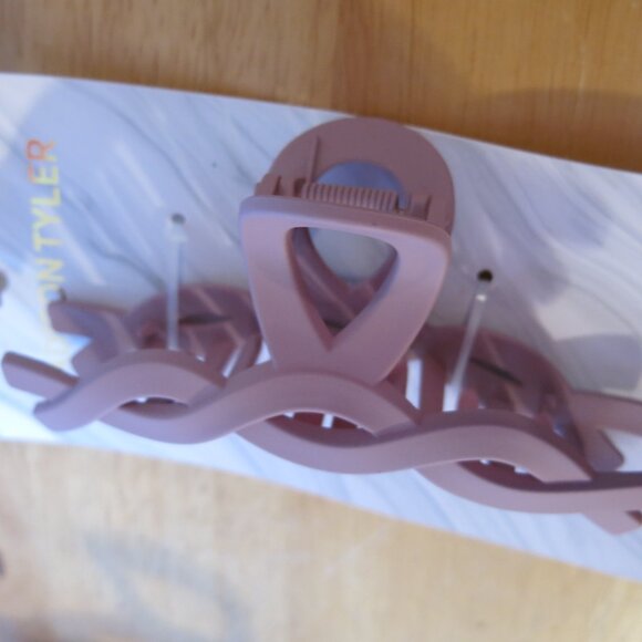 4 Madison Tyler Hair Claw Clips and Head Bands New - Picture 8 of 9